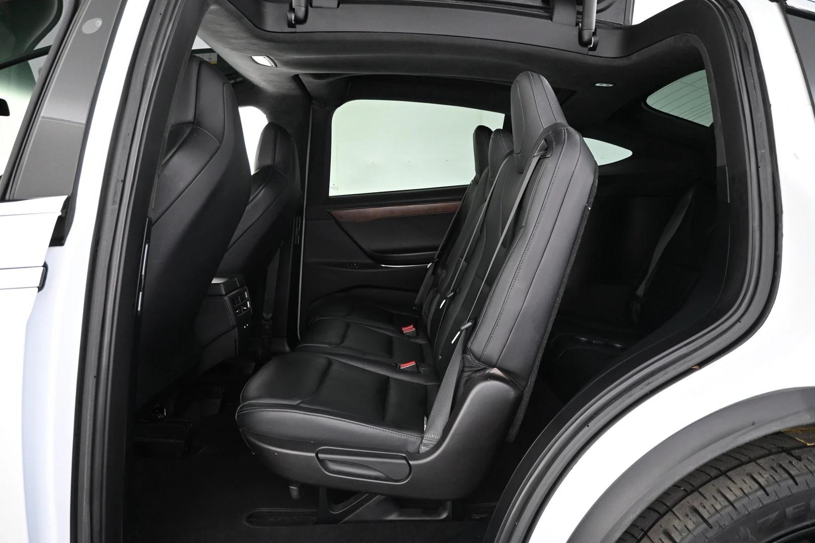 Car Image - 6yfj5Z1s2deYwUP1N32VvX