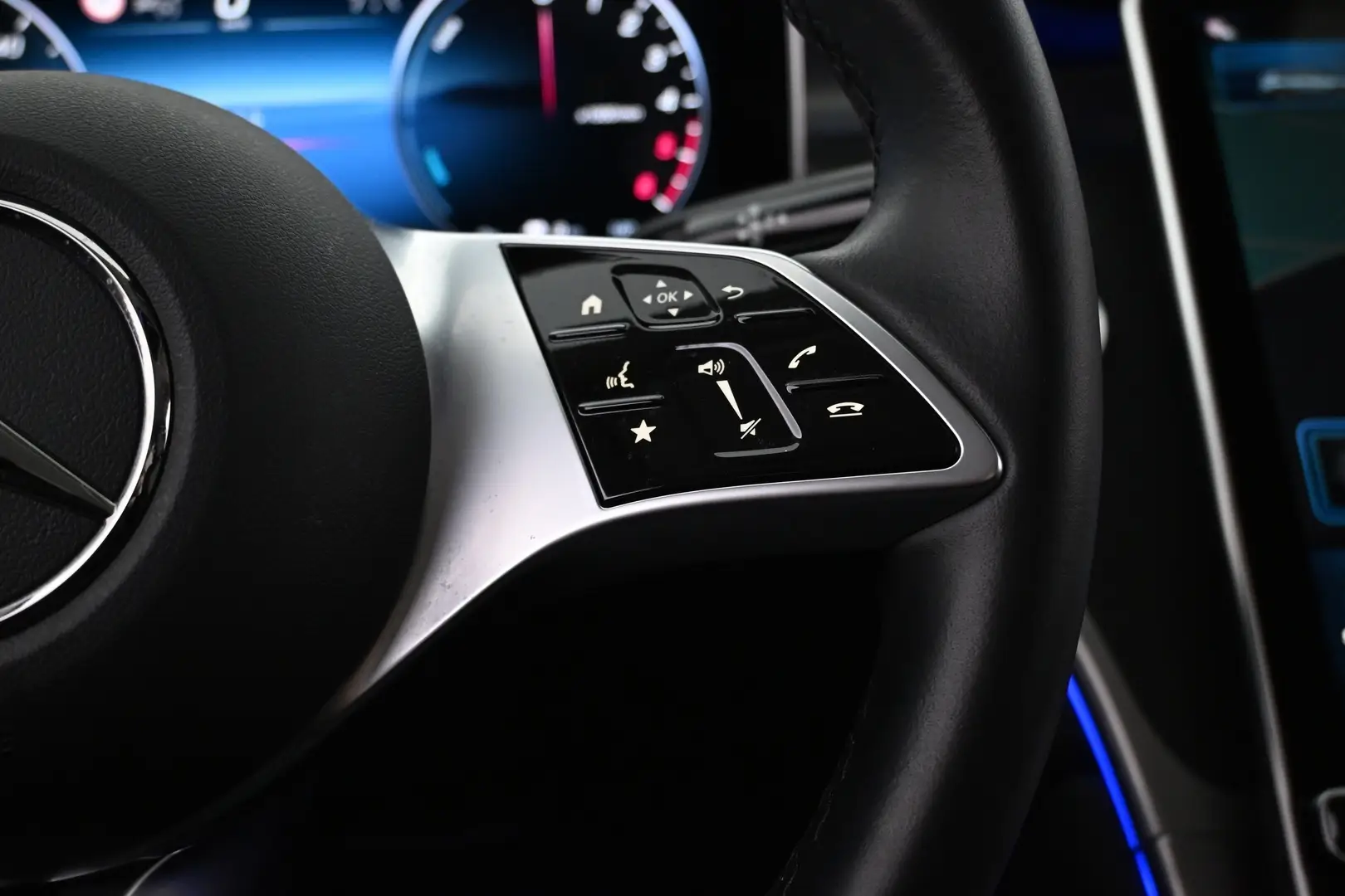 Car Image - 2uu31yfomFCju8B97pzJ8a