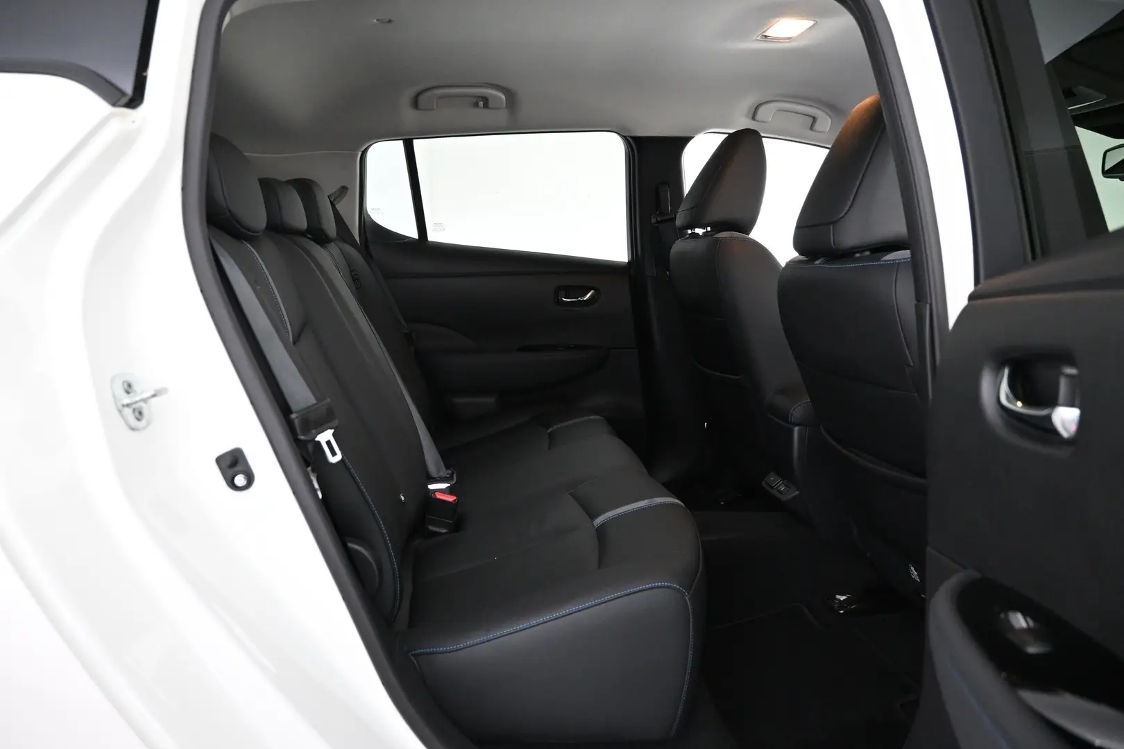 Car Image - 4PQRpwVFHKhGbVGN35LdbN