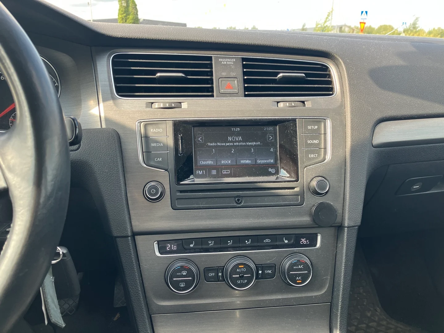Car Image - 28NlMzOSWs0bDava2oebpK
