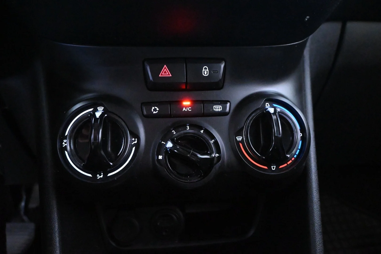 Car Image - 7tg4LXGTOiDDDeRjvyN7GS