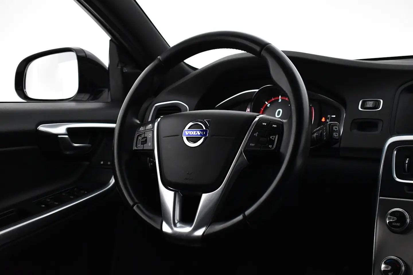Car Image - mK0RS0aUzjF8TR6J5GaXl