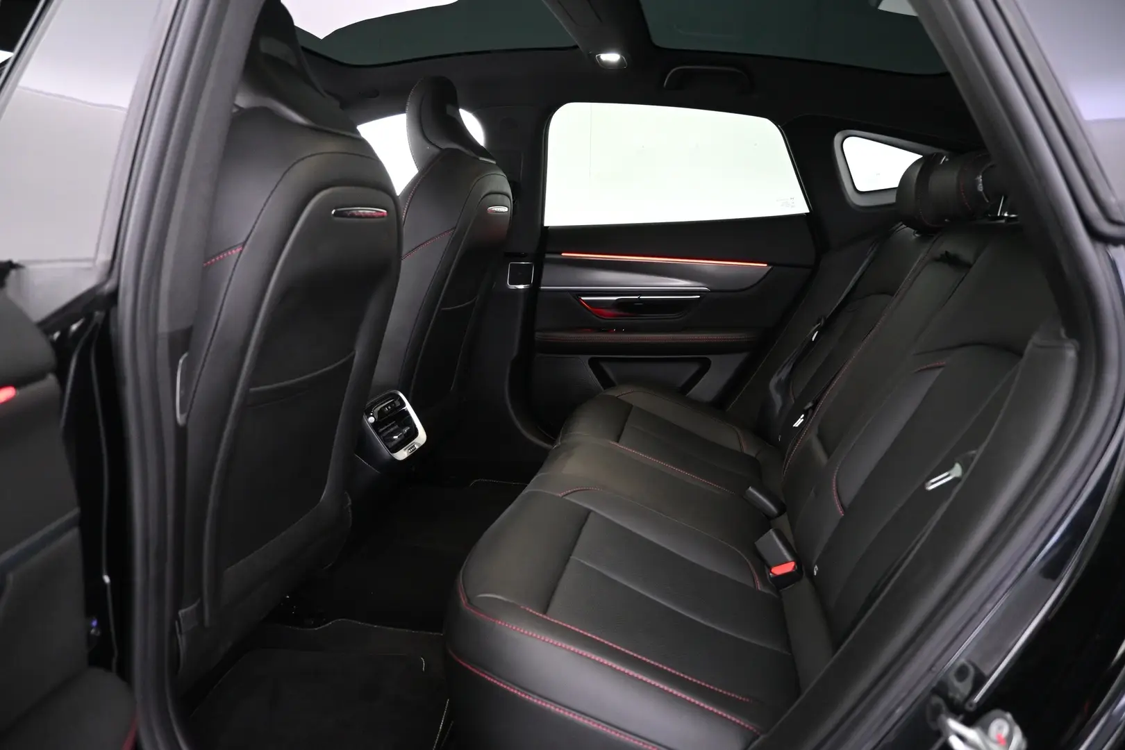 Car Image - 4L6WGZ1tkTPmdvB71VNZNh
