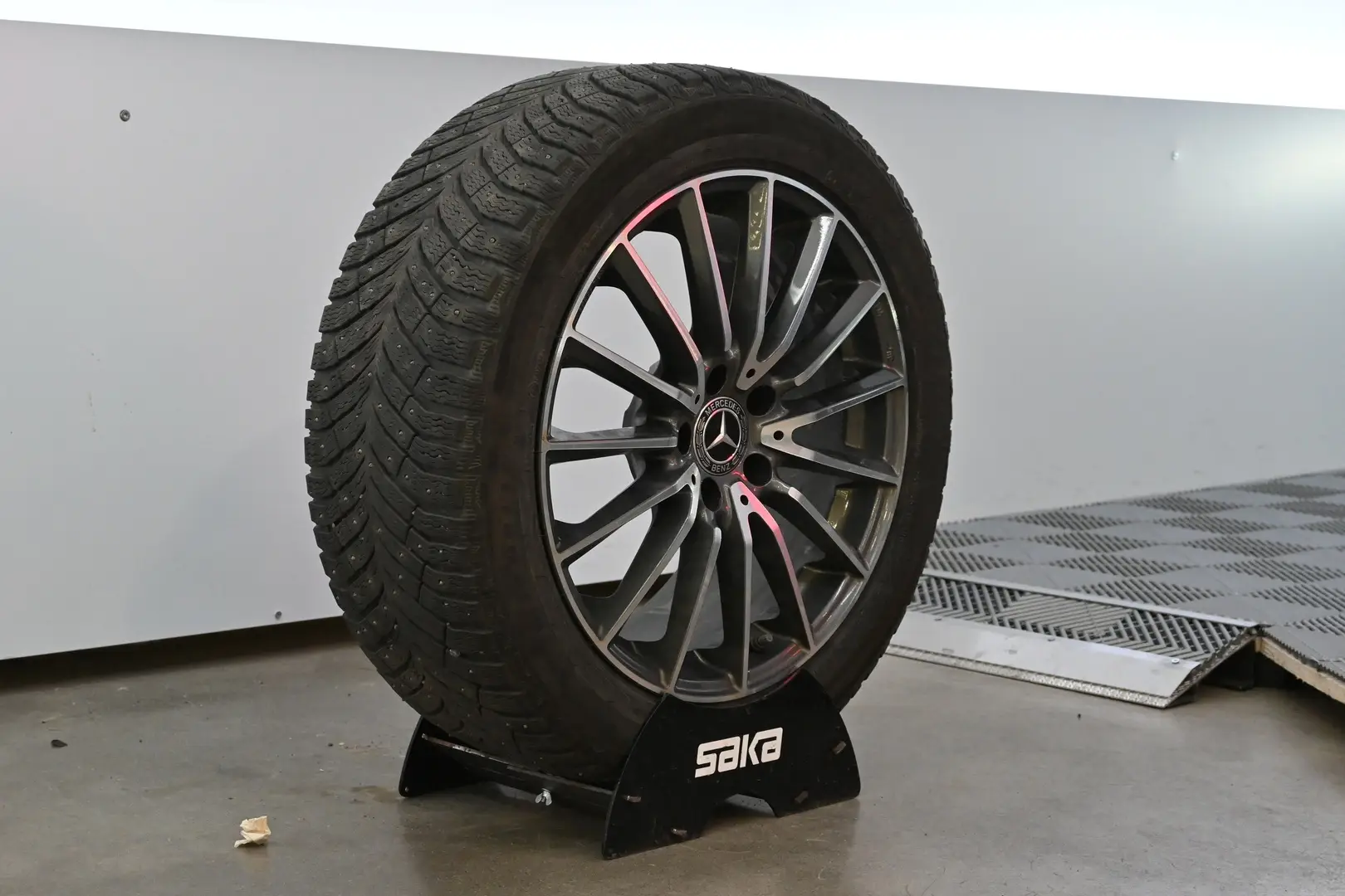 Car Image - 1IfMRQuouA5DKV6YbEFBLR