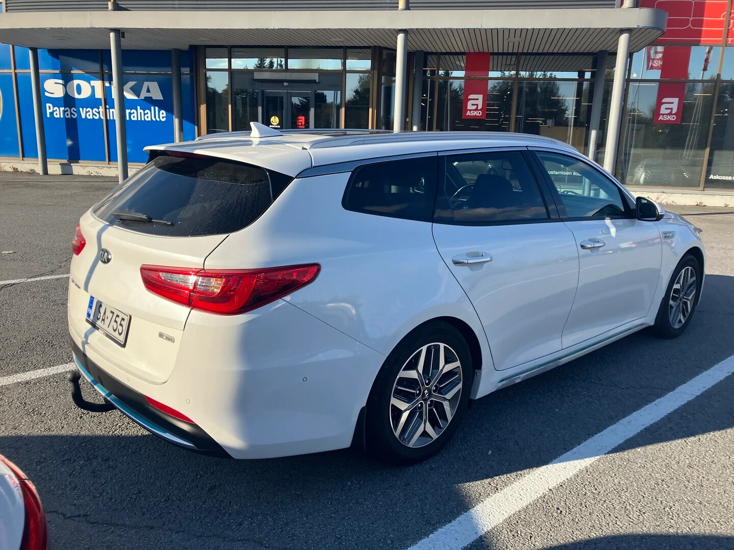 Car Image - 4t7oSx0dy6LDXJF2Zg41ff
