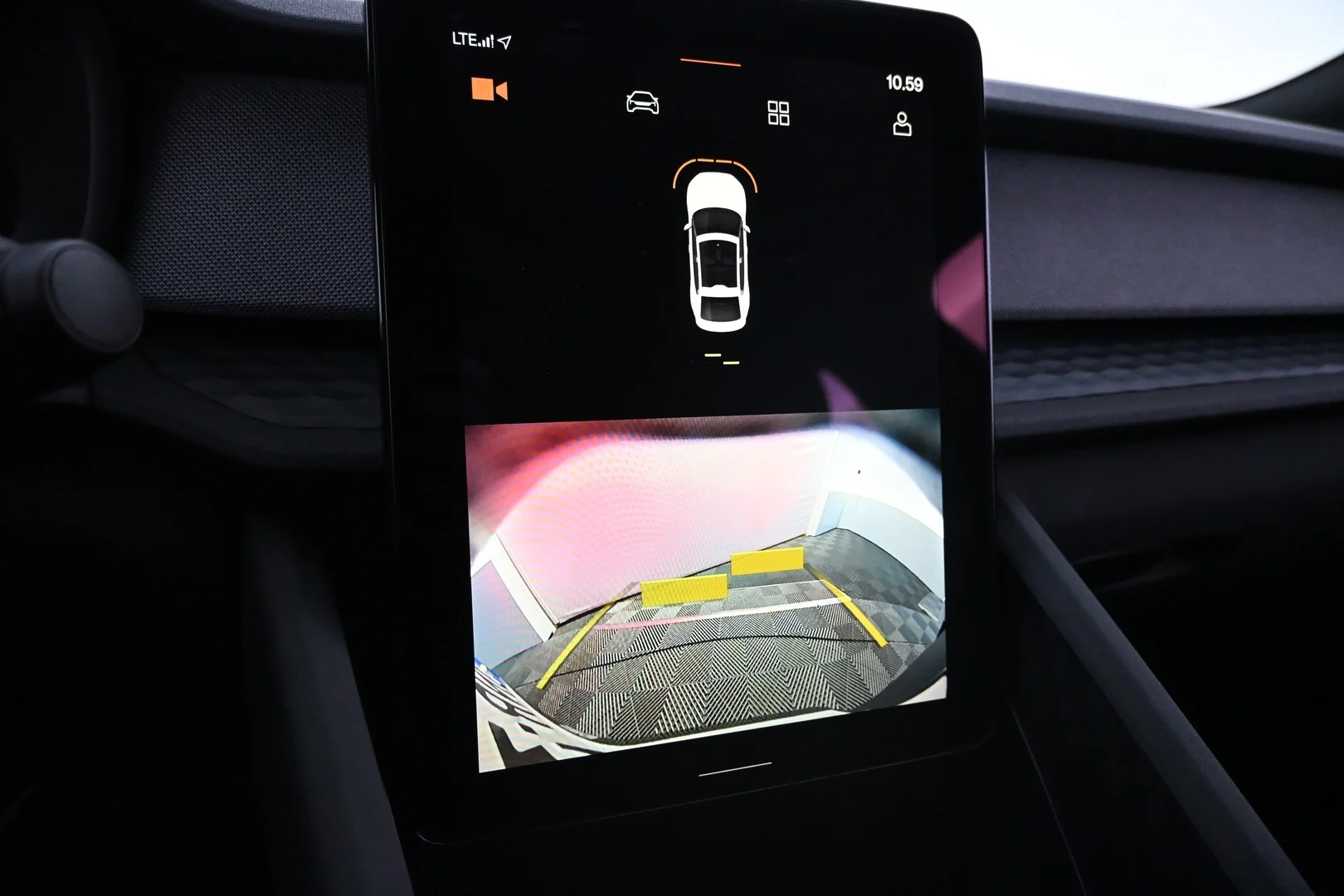 Car Image - 6RJY0RWjSArea1t7BtKLMz