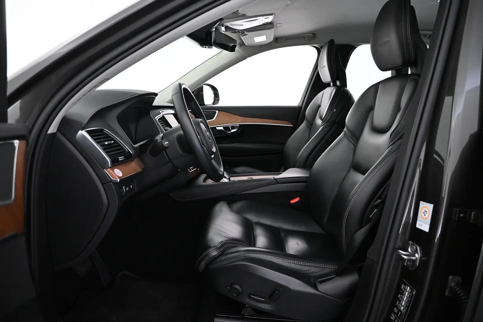 Car Image - 4TSSilqVPzvHXKbhyNBVWJ