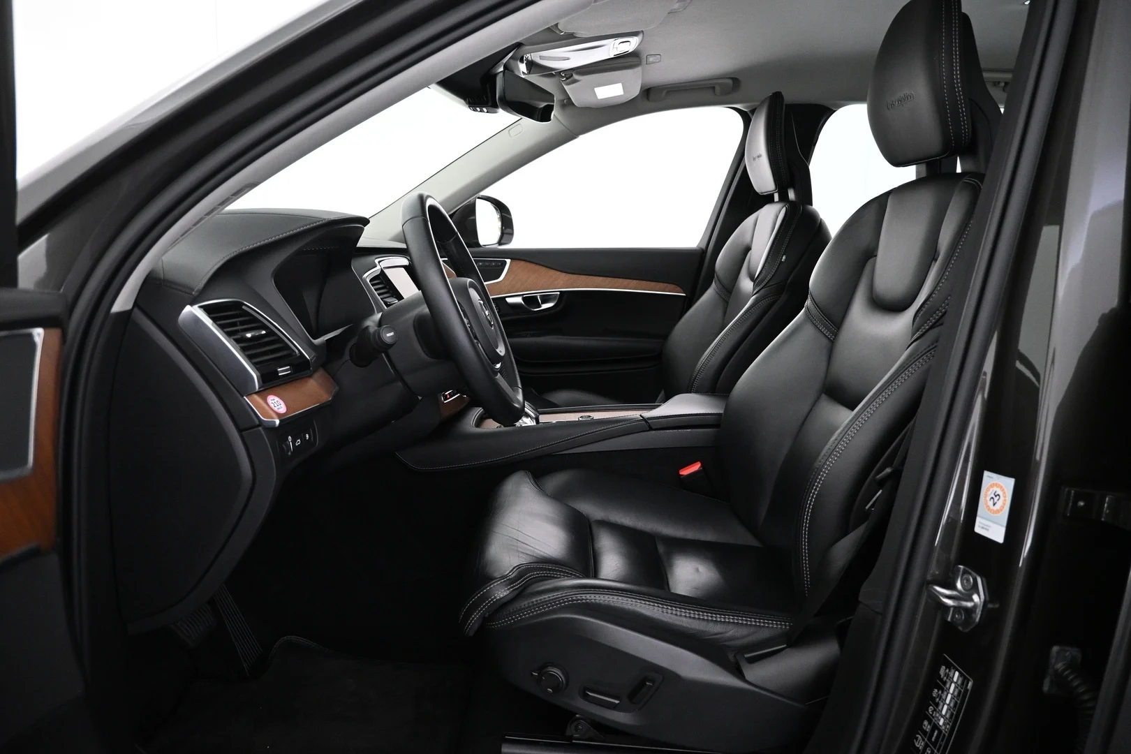 Car Image - 4TSSilqVPzvHXKbhyNBVWJ
