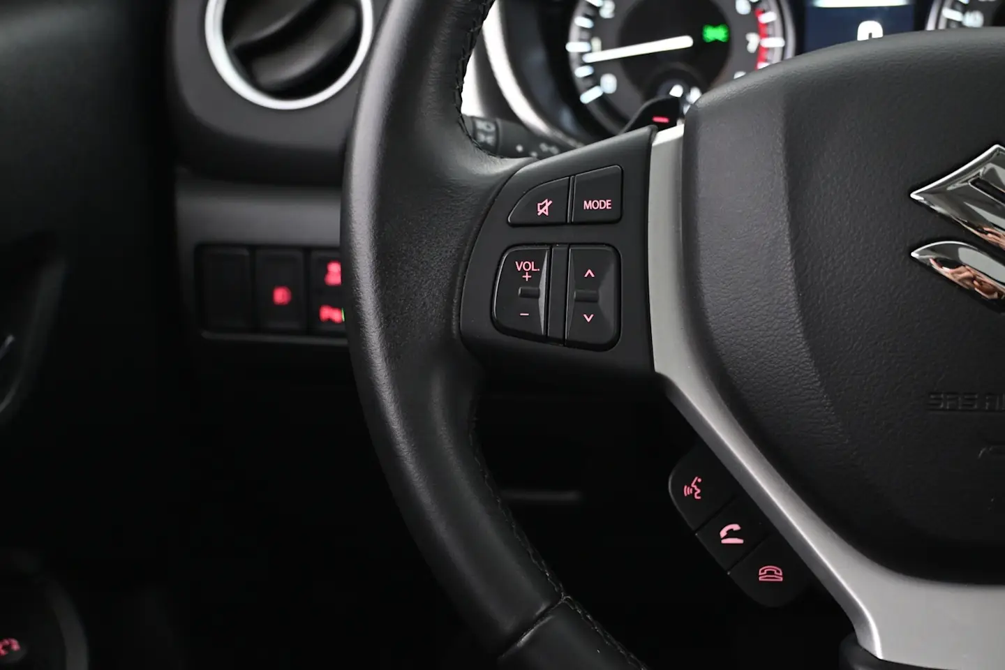 Car Image - 3M5iQHeZPfuYtaSA9dps8m