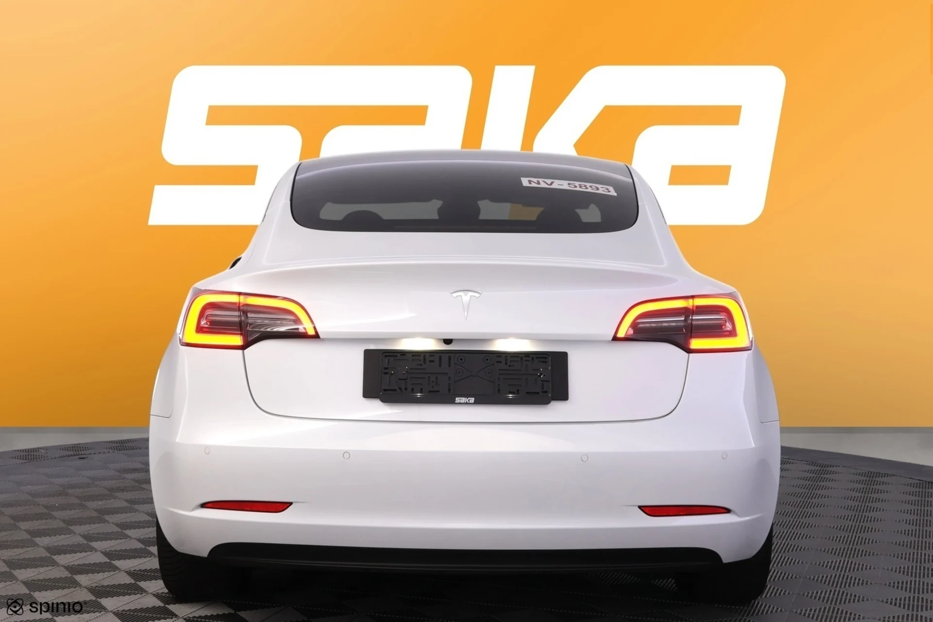 Car Image - 140MBpQPjLUu94iEeTkHE2