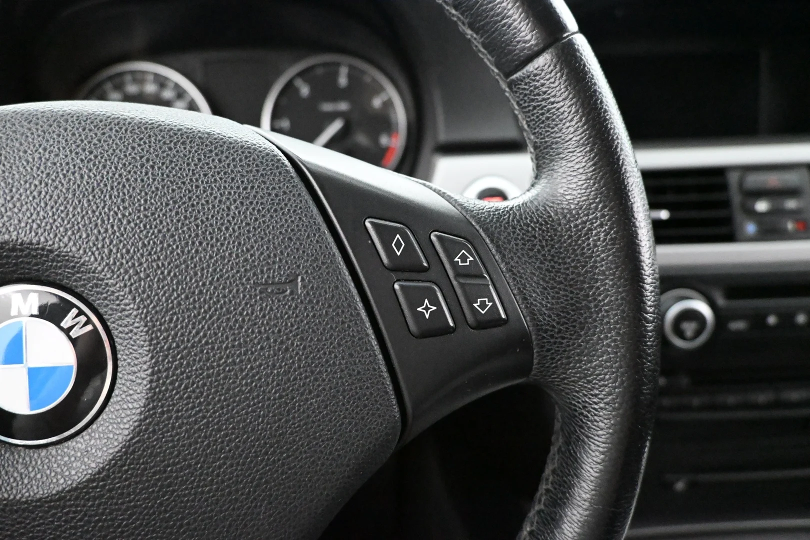 Car Image - 6dFES65mhaOZkrBVf2lWR