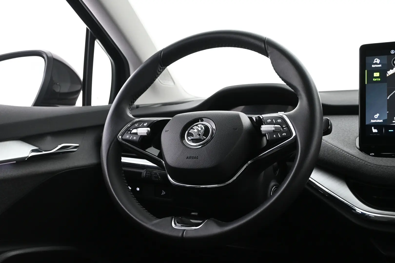 Car Image - 72OIXaNlhvexQblyhyBM9r