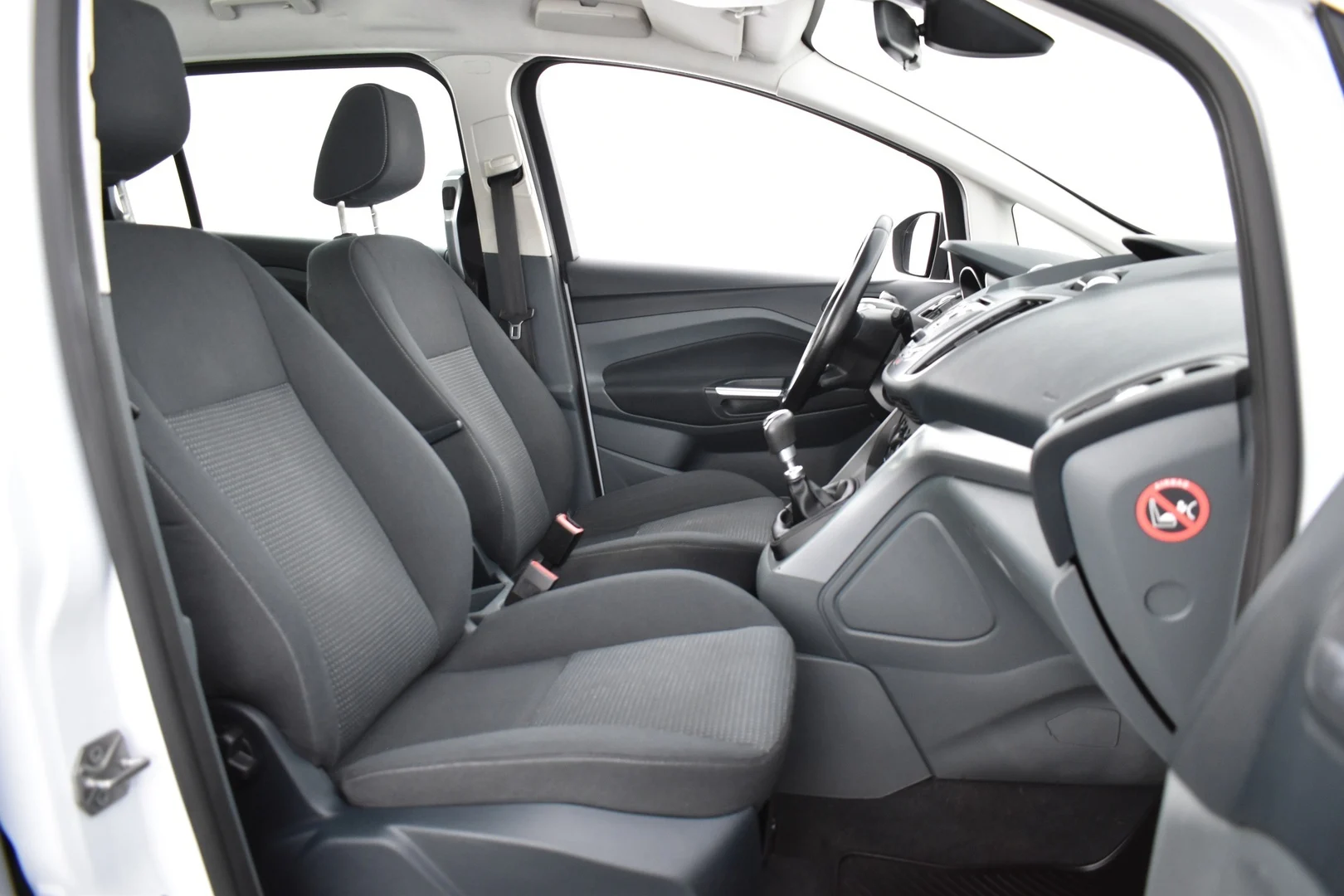 Car Image - 17xFvnkknQarcdjvMxAF3B