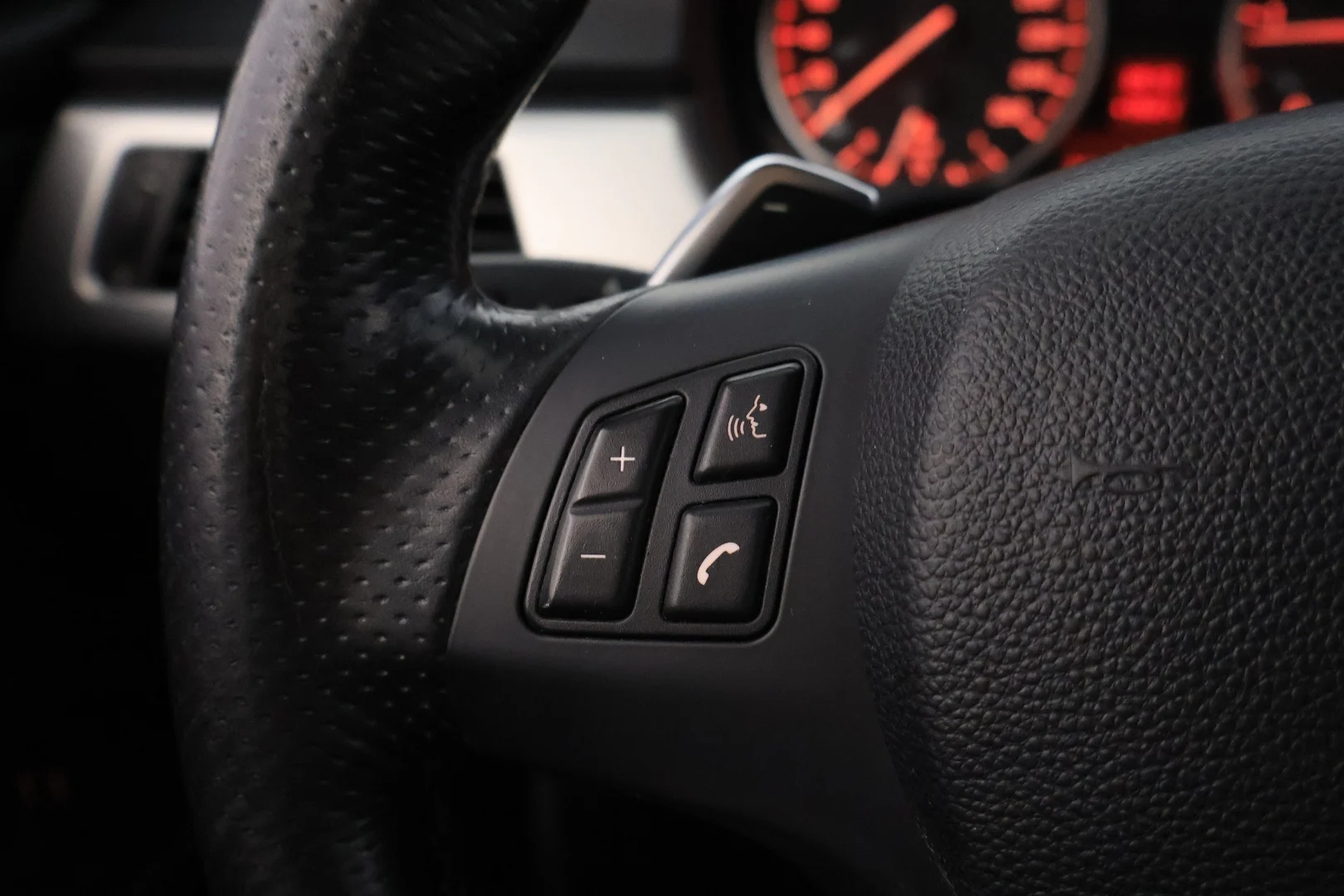 Car Image - 2cONL2B4aDjDndt3AzotN0