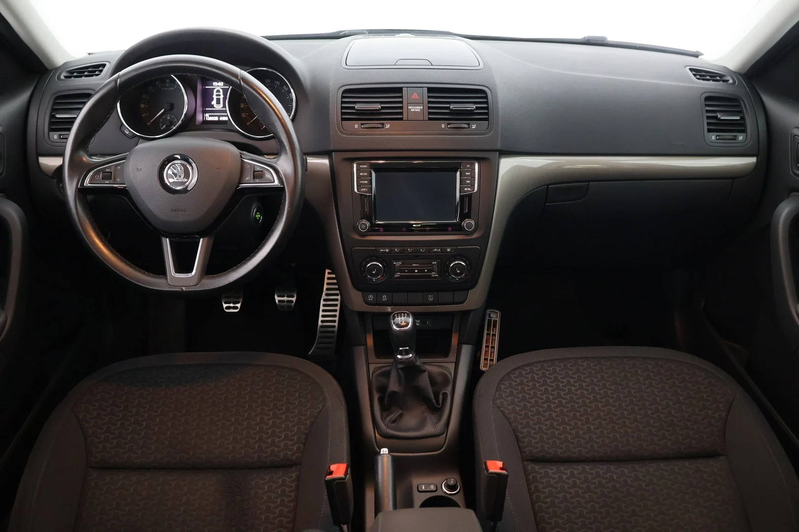 Car Image - nTCUiRCIUBUEmipMMOqY9