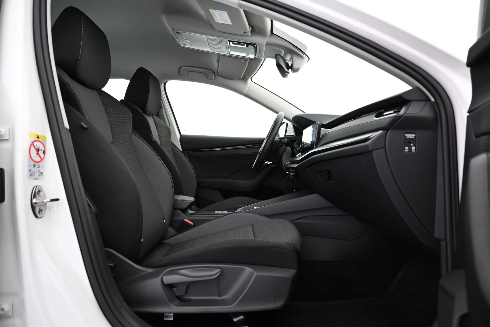 Car Image - 58dd5GP6ja3MqoqdpIEreW