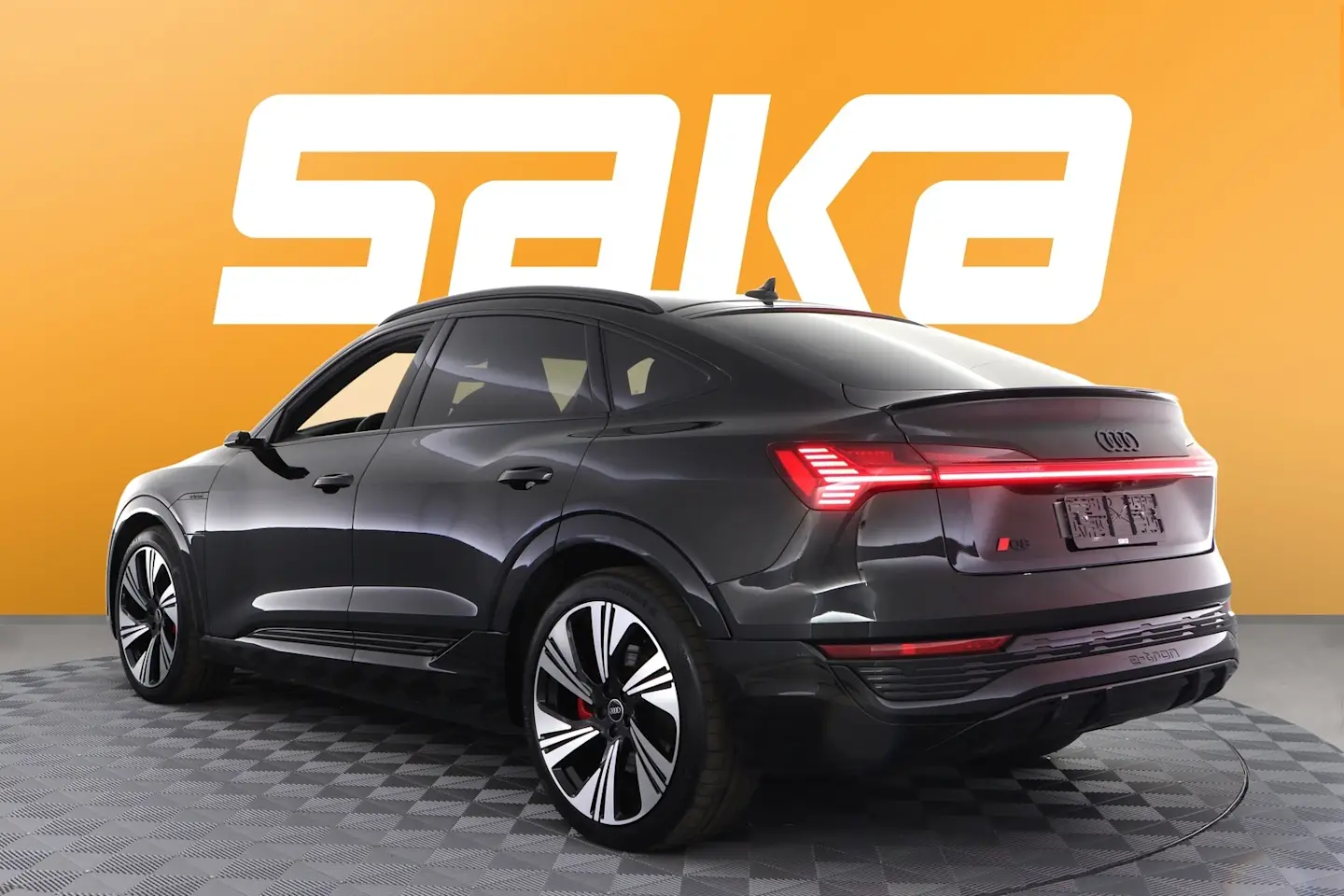 Car Image - 3A49QndwdEEC2yBbmC90lx