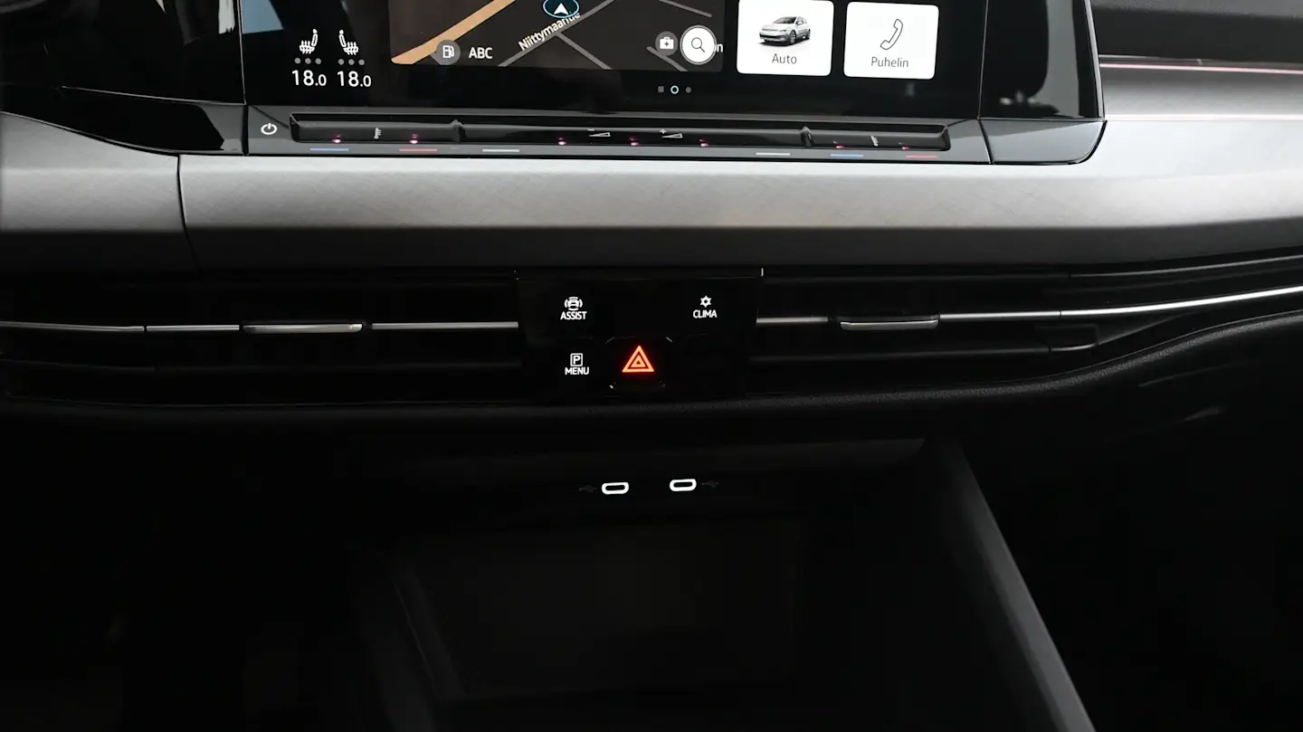 Car Image - 4pxaCgzaOz5MDEwxBAgbwm