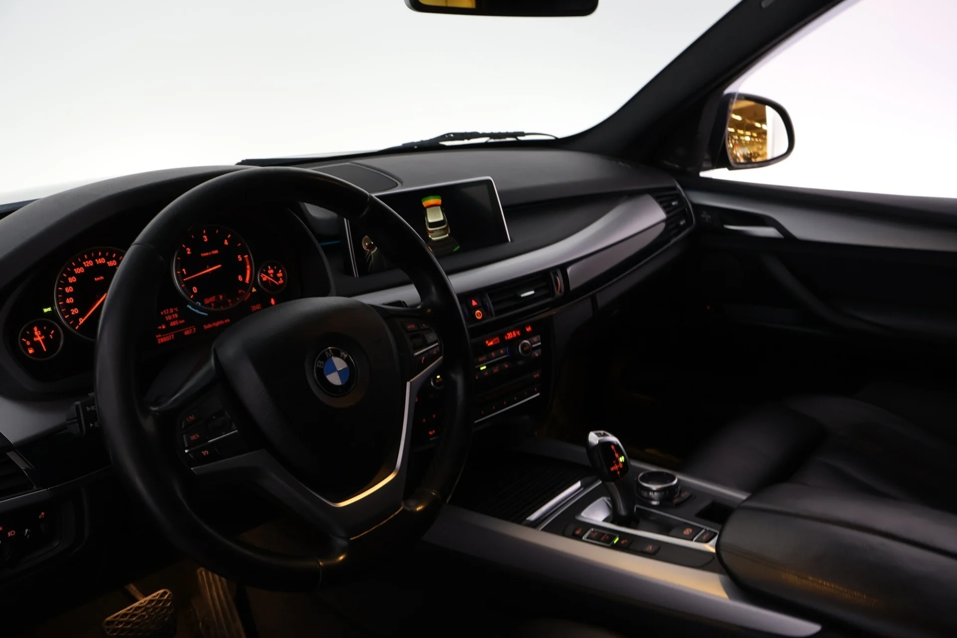 Car Image - 61bNvYVq0zFWkNkkgQVZY