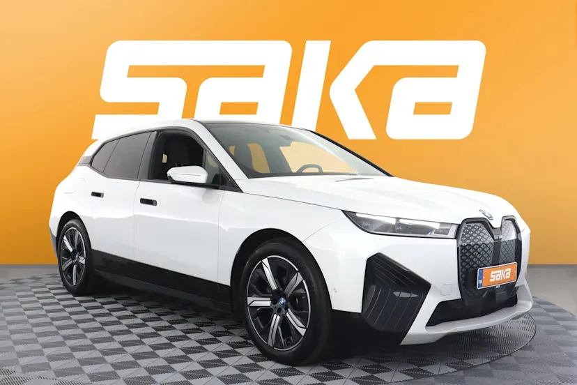 BMW iX
