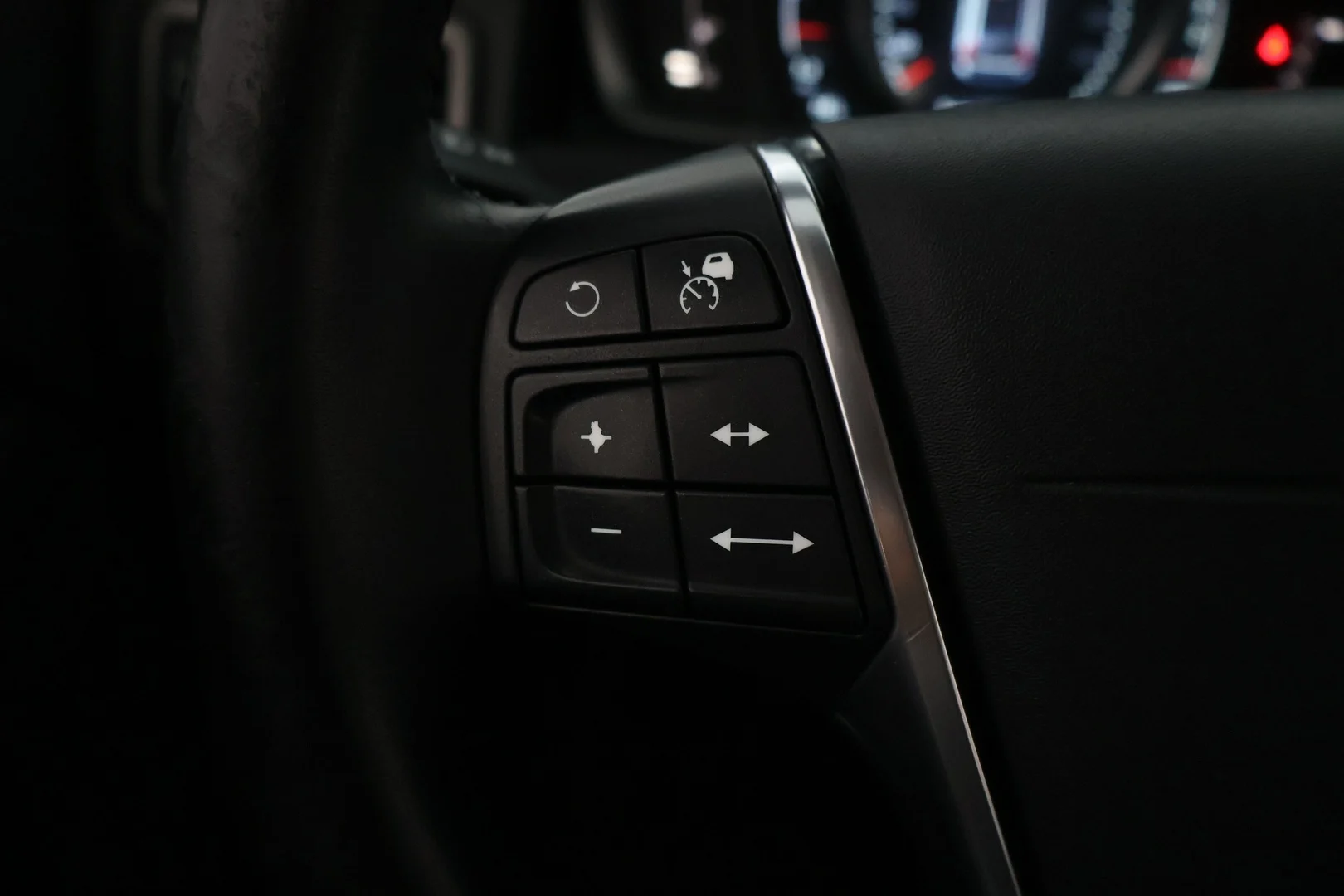 Car Image - 6CRqyIO06ZDgjglBHBUc2g