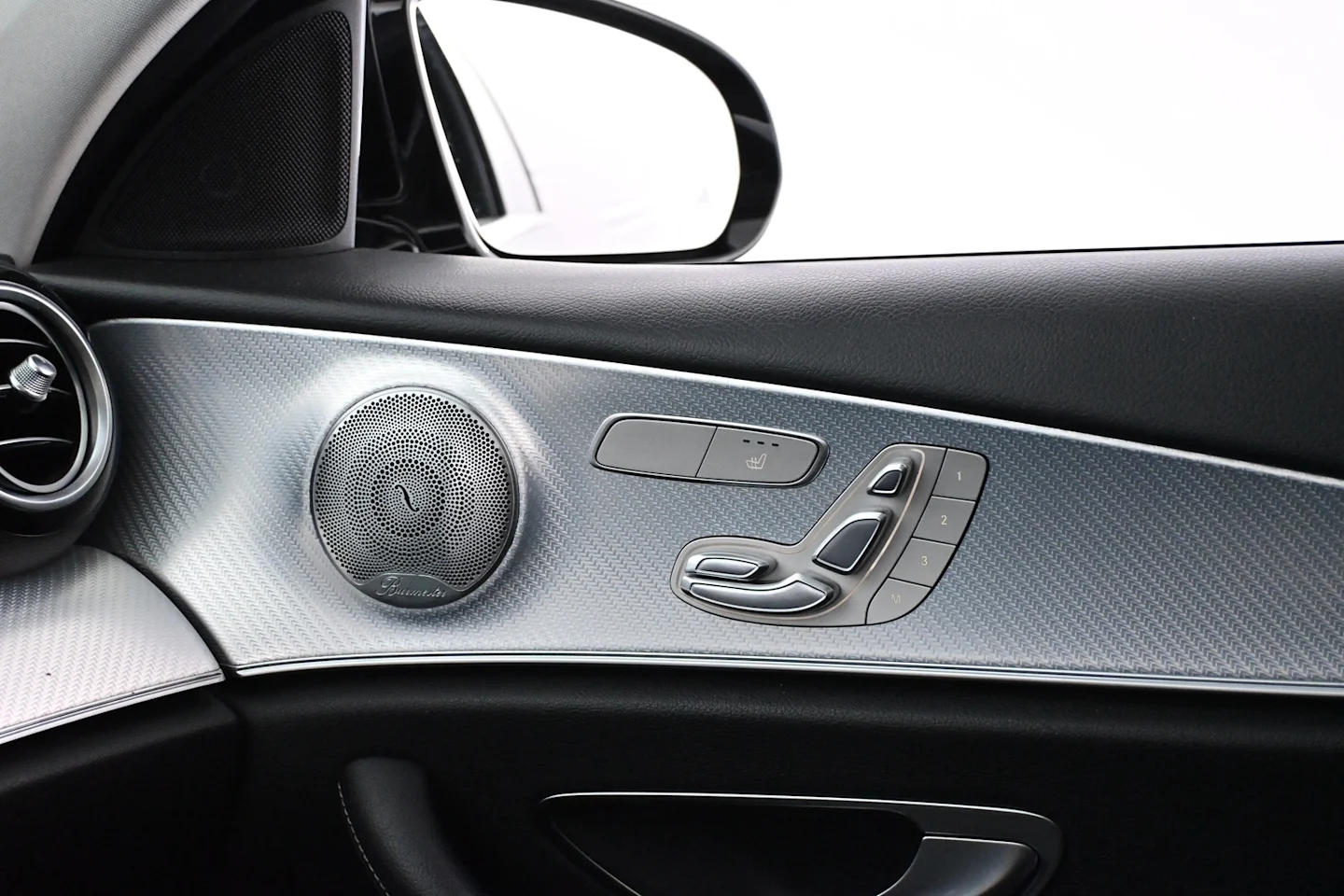 Car Image - 2t0QqOLLDi9IqCiXNAbHkQ