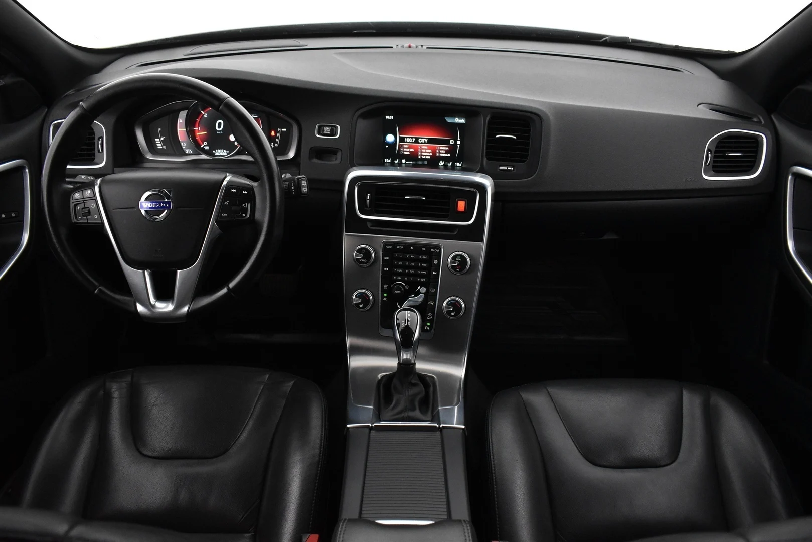 Car Image - mK0RS0aUzjF8TR6J5GaXl