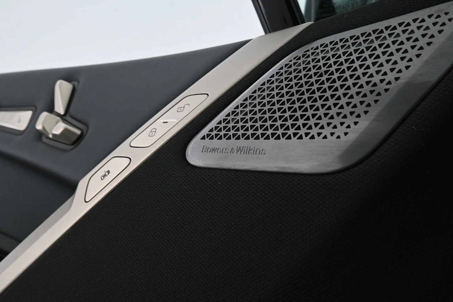 Car Image - 4K6Hz0TvUQsxtr35OYwuH7