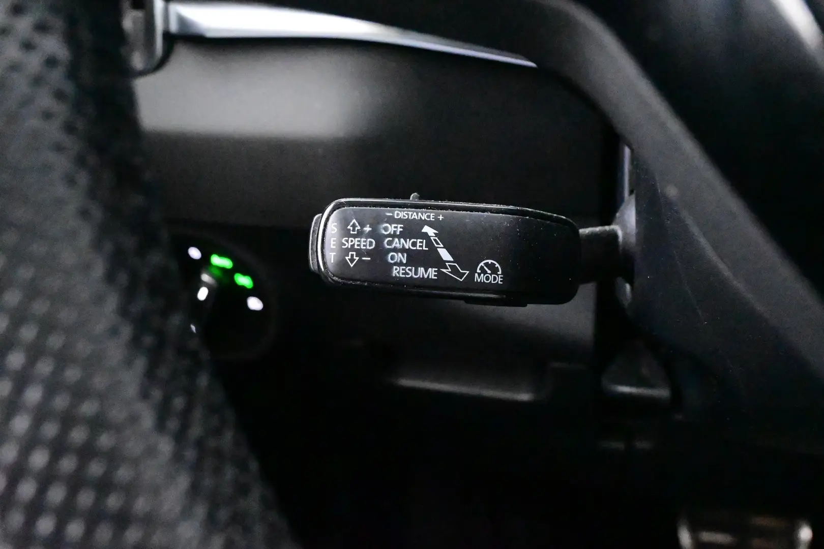 Car Image - DhbYO7KVQaSsu7jO31cXj