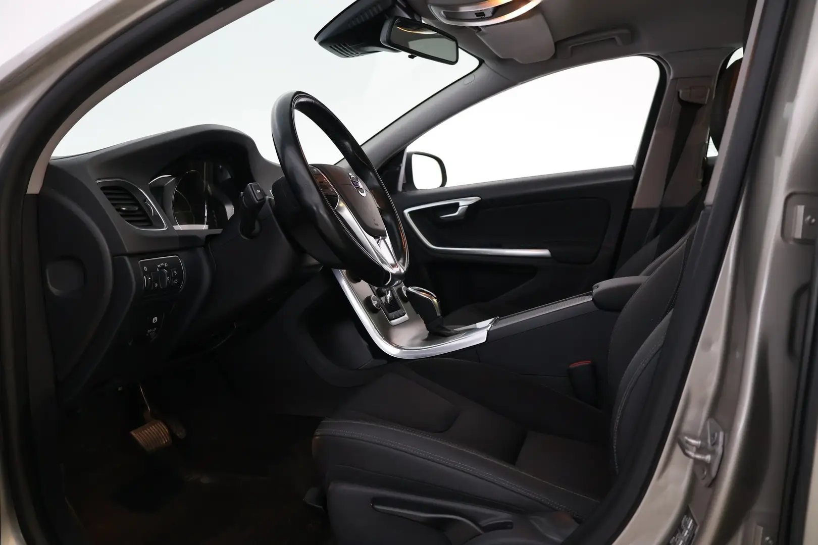 Car Image - aZ2Ox50upflCNbAp8Aheh
