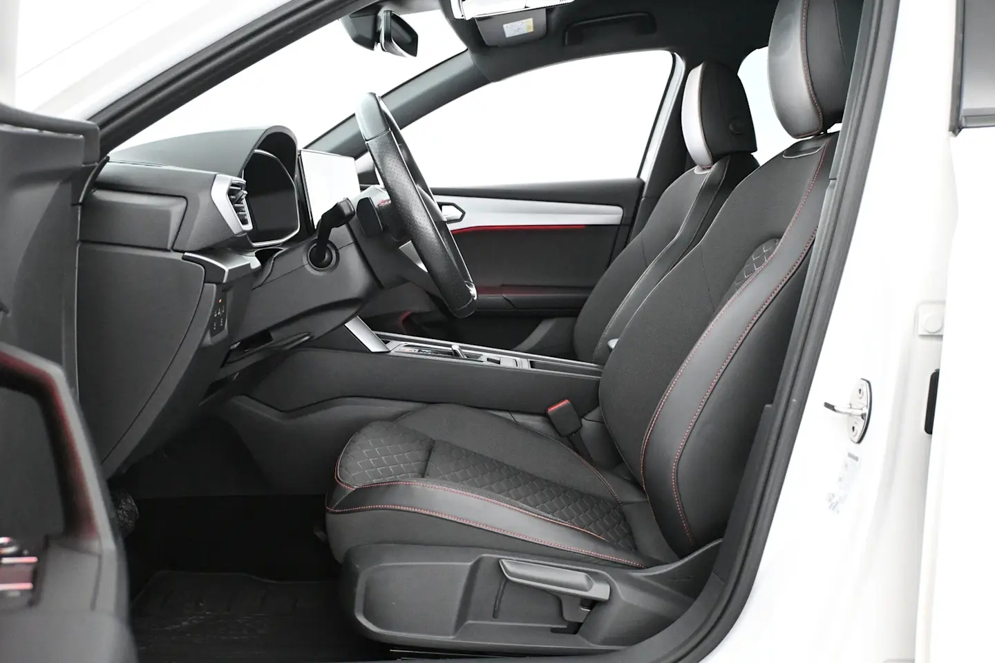Car Image - 4TeqI5VuARYixxyo4q6mTP