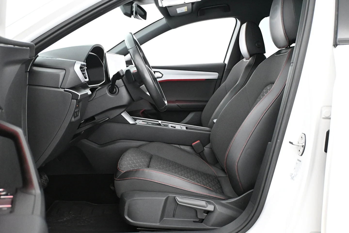 Car Image - 4TeqI5VuARYixxyo4q6mTP