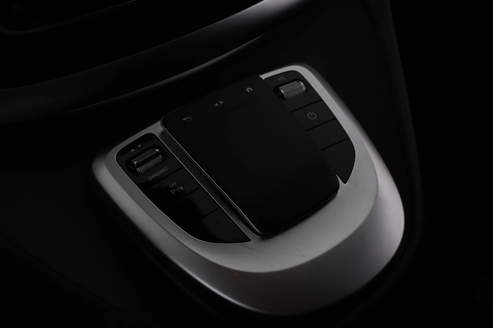 Car Image - 2wG2QD1PQkFrjMiN9UdJkV