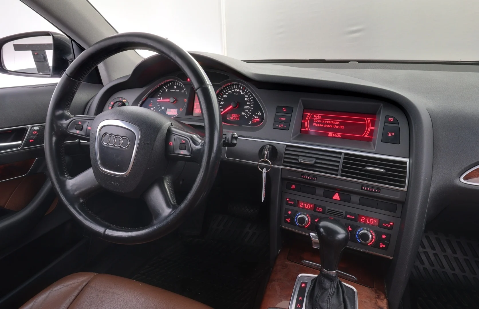 Car Image - 6QY0sxa5MjaTUbjuTIXbFM