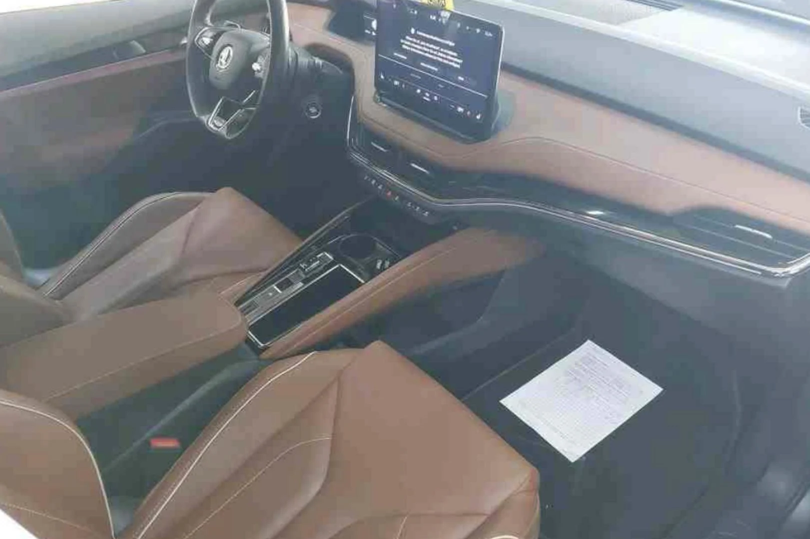 Car Image - 6pJsPeH5q9MNhRL6eaL5Et