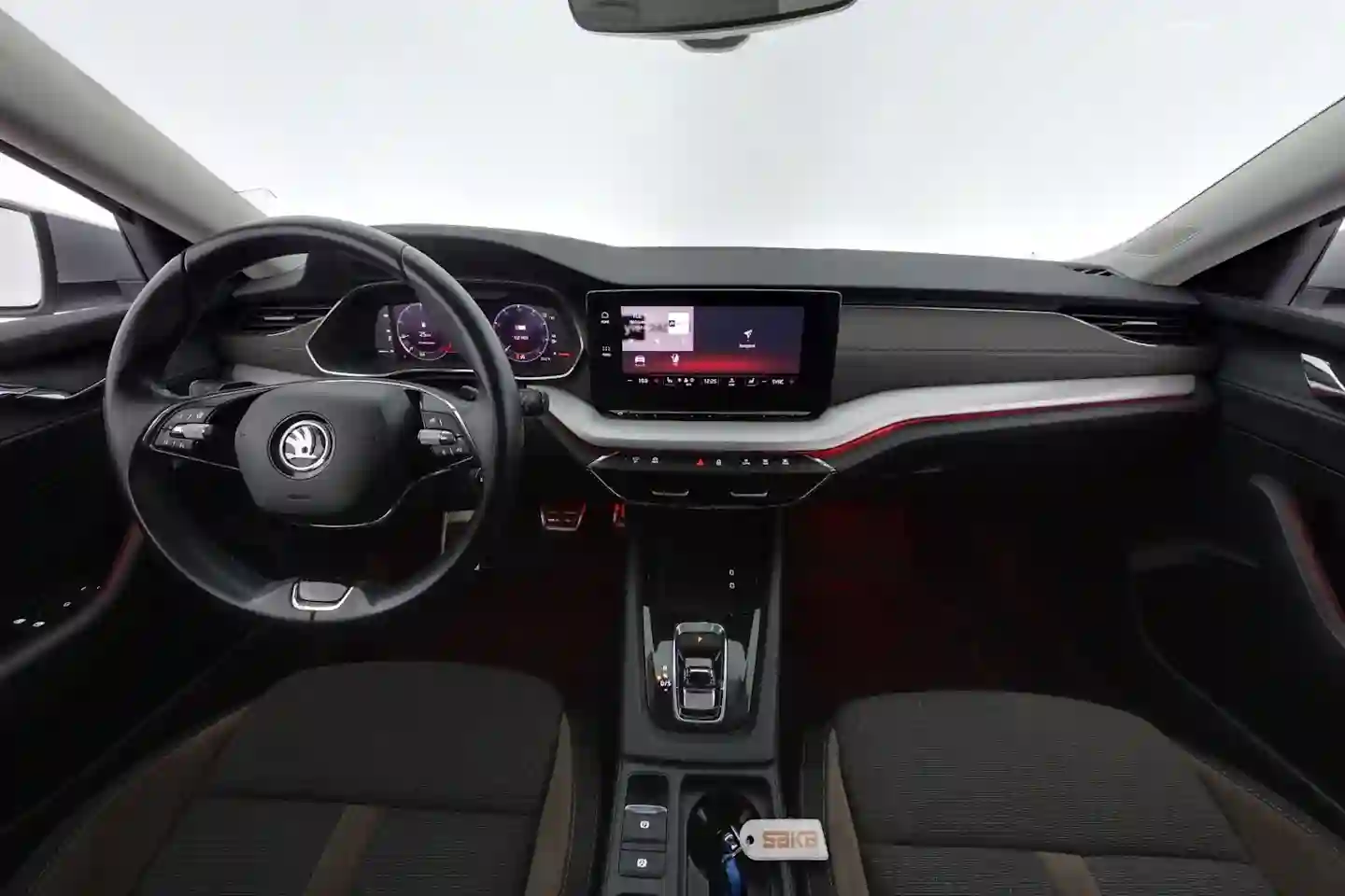 Car Image - 2EfkNSnuqorMw3kbl50LBk