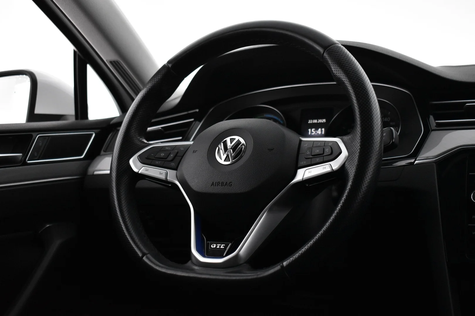 Car Image - 5kXnxKDKbmtKuM54jtUYa6