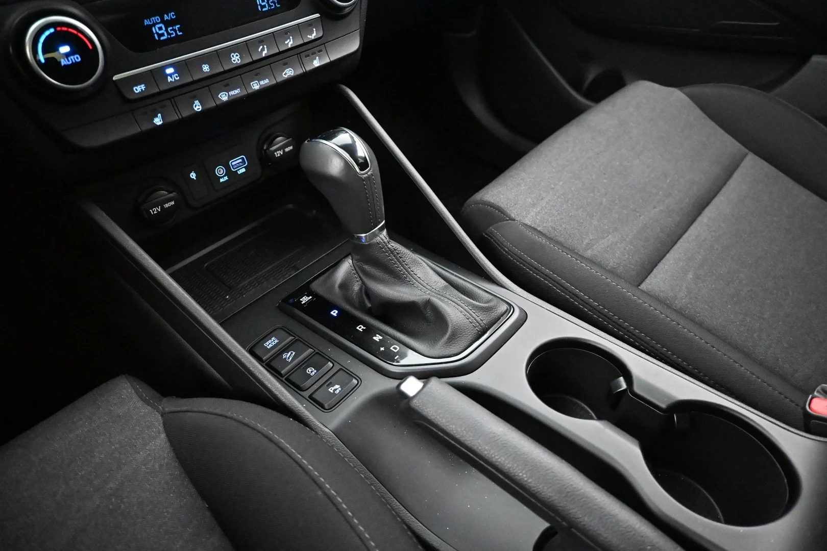 Car Image - 6CRFix35jrlwSxal4TvkbY