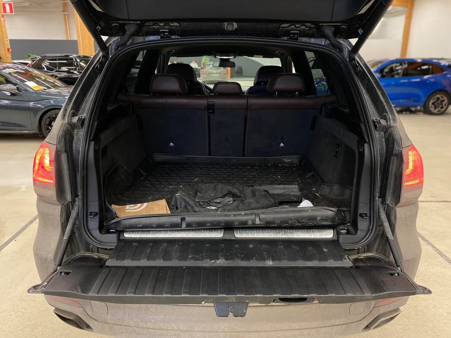 Car Image - 1hOhj1yZRhDPmNgHUzWwlb