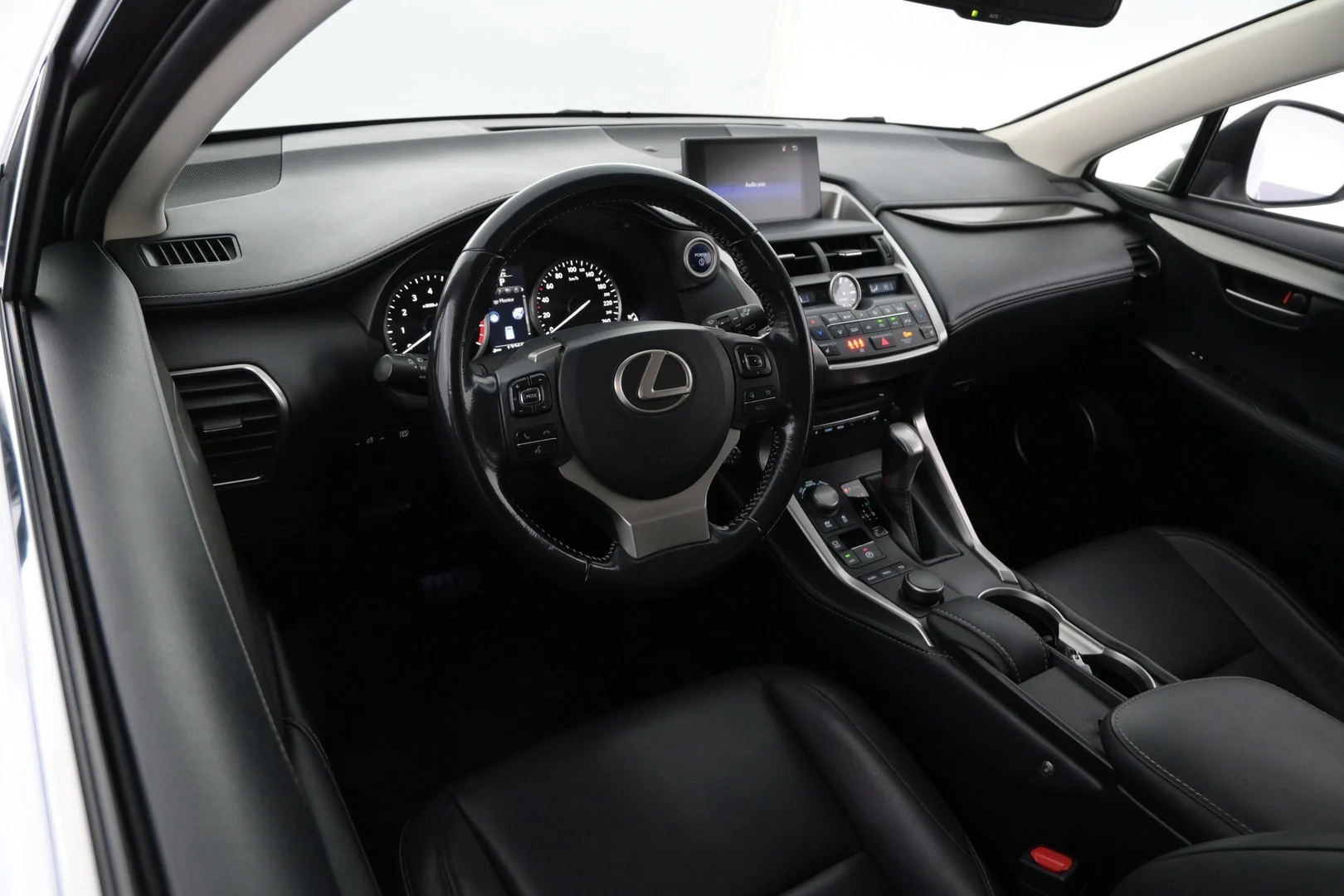 Car Image - 3XAjmnXIXb70lGzeuPVPr9