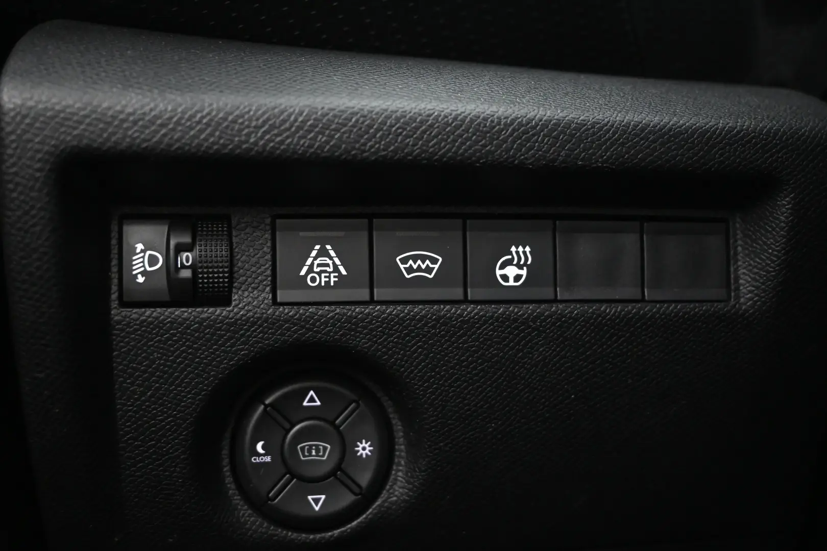 Car Image - 6nxhXjsJUj2GJVV0MPlGuC