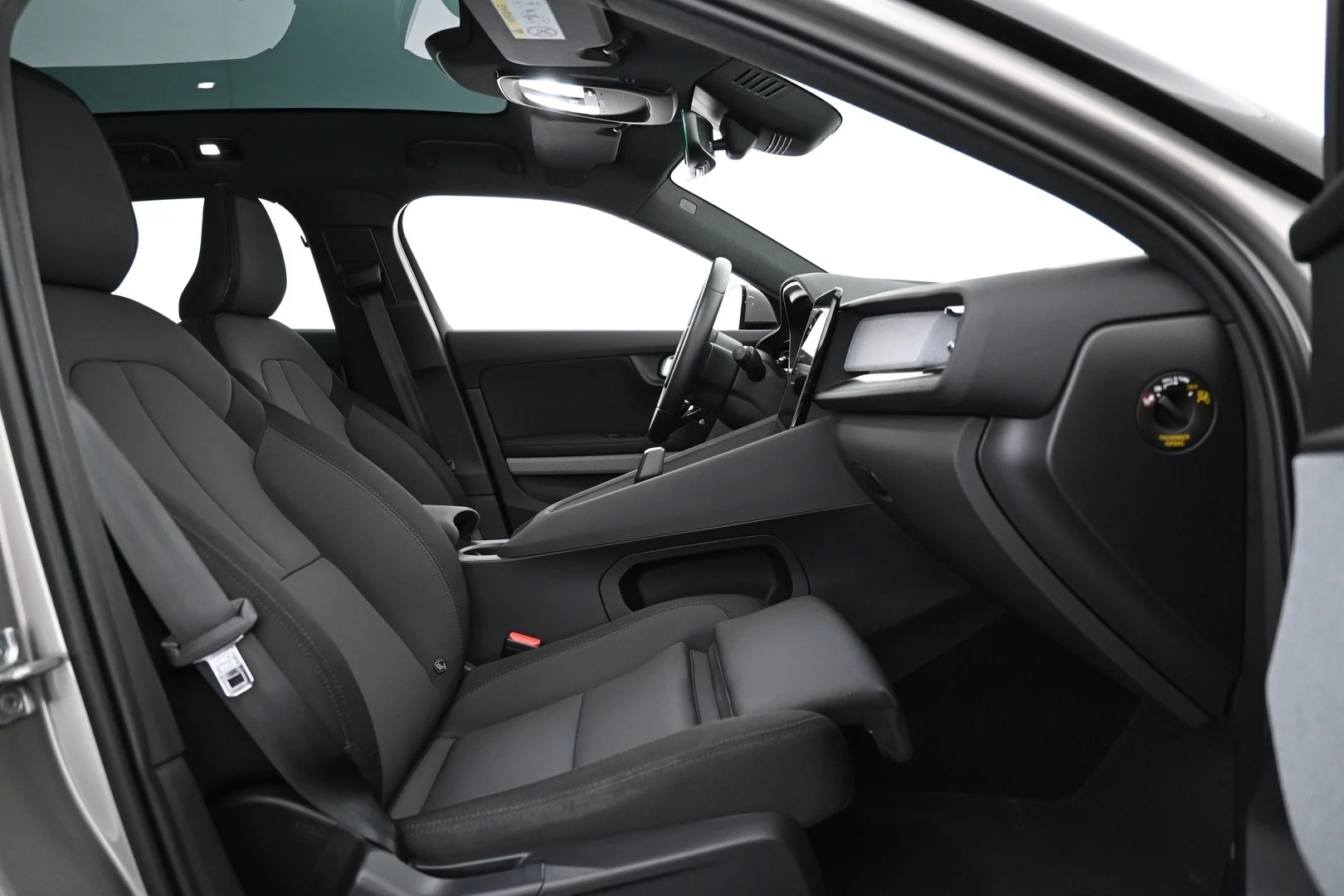 Car Image - 3628YkwVcqbjnxhCTwdZKl