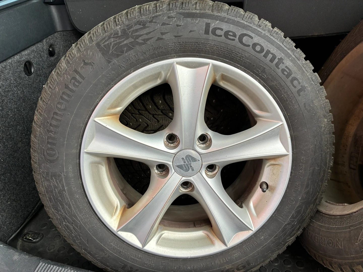 Car Image - 6ylLjESEDfdQQUWCjuBzVT