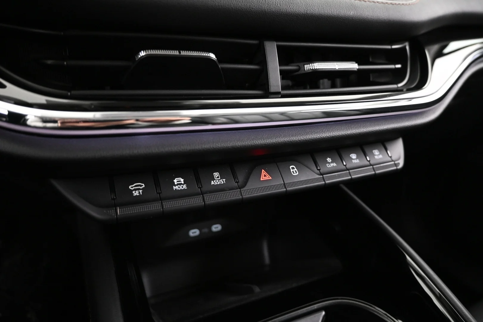 Car Image - 4blpz6SkJLkrXr4fKDBEL6