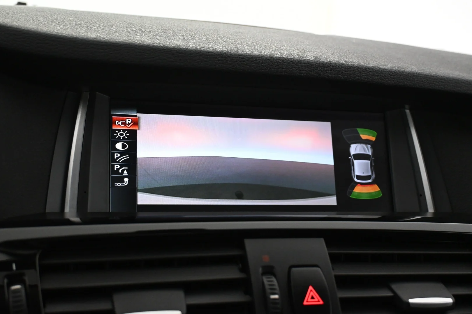 Car Image - 6zneRhDn5h2LmOcOYvZHzl