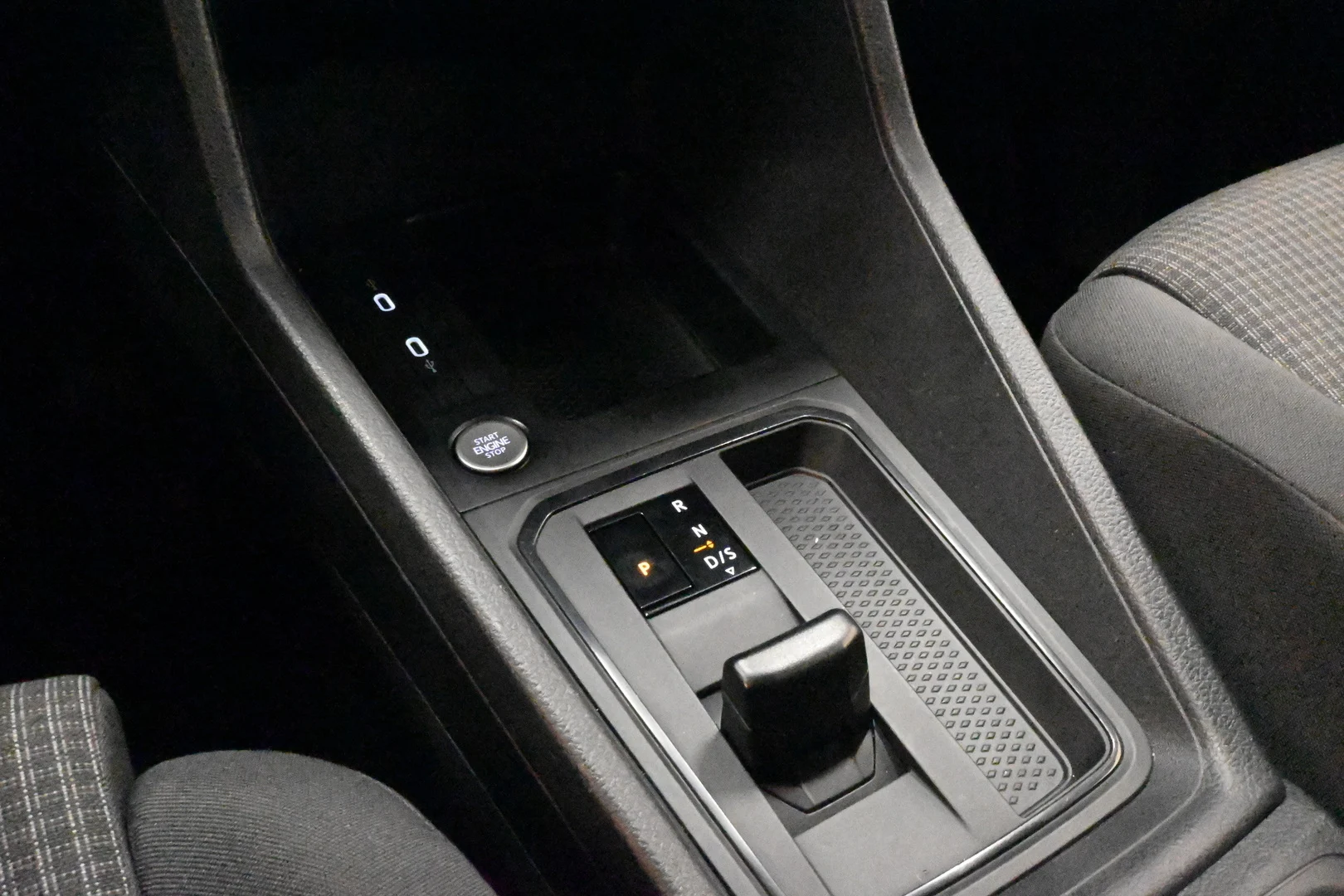 Car Image - 7zeitTk3RE76c5giil8nCU