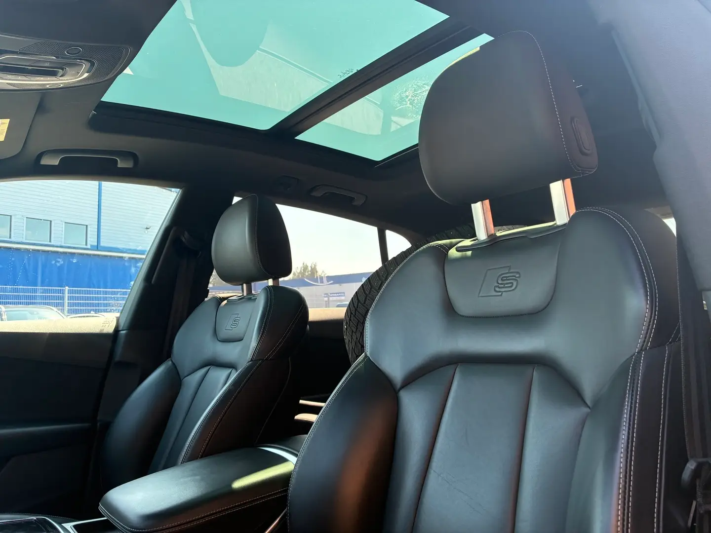 Car Image - 1qfI4qBRD05zFUSeRRjZOm