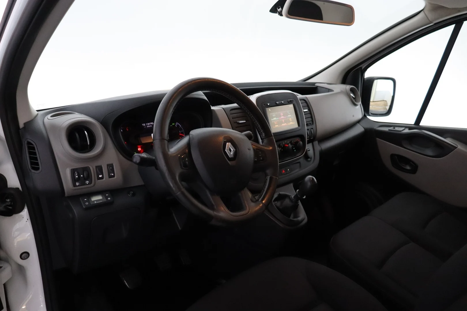 Car Image - AGmIuaFhrCBmtIp9N6ini