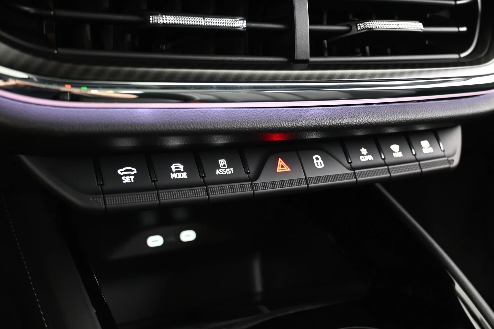 Car Image - 3lftQlCfLkIuIEHaauP6xA