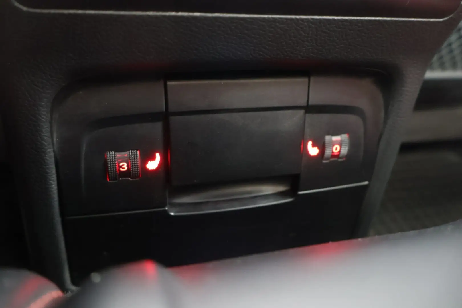 Car Image - 1pRZHCNhBtLaspfmhi3EHO